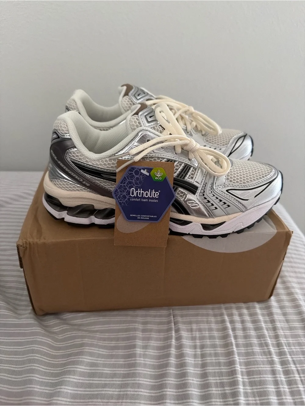 New ASICS Men’s Gel Kayano 14 Cream/Black Size 8